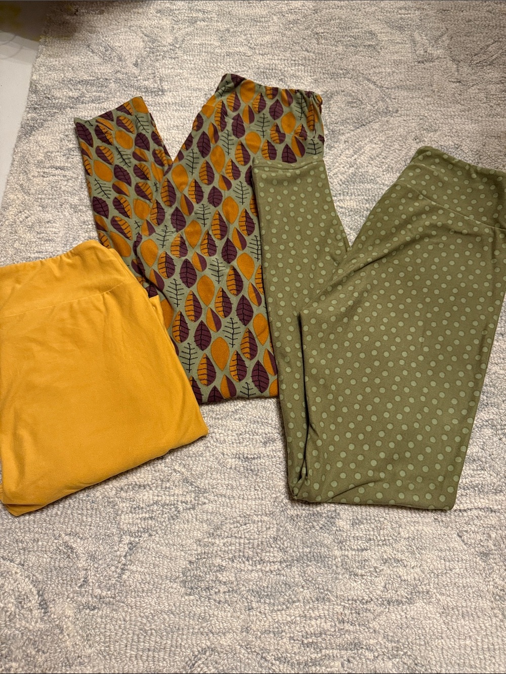 LuLaRoe Olive Green Polka & Leaf Print Leggings with Mustard Top